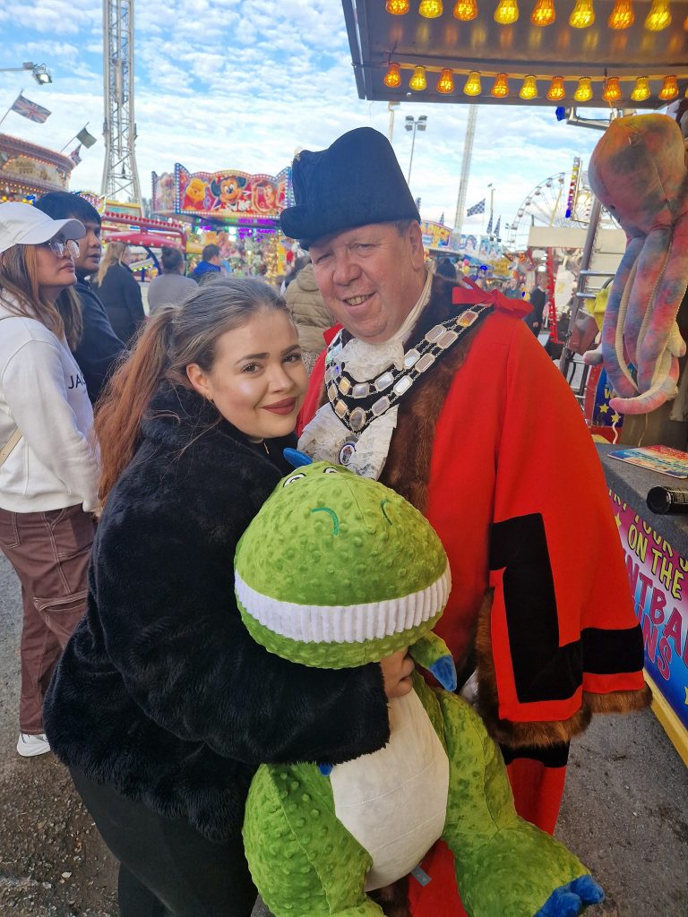 34-Hull-fair-opening-768x1024